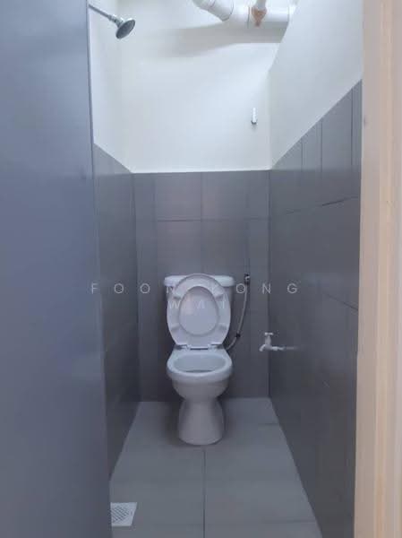 Flat for Rent at Kuchai Entrepreneurs Park - Foon Kong Wai - Bathroom - PropertyGuru.com.my