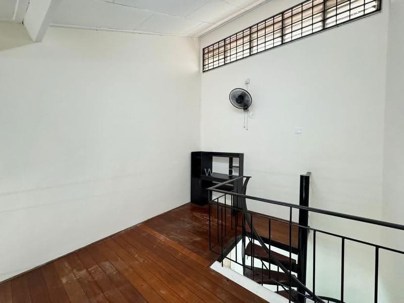 Rumah Teres 1.5-Tingkat untuk Dijual di Taman Molek (Johor Bahru) - Lynn Wong - PropertyGuru.com.my