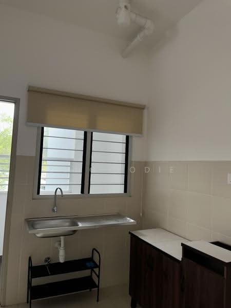 Pangsapuri untuk Disewa di Safira Apartment - Ding Jodie - Kitchen - PropertyGuru.com.my