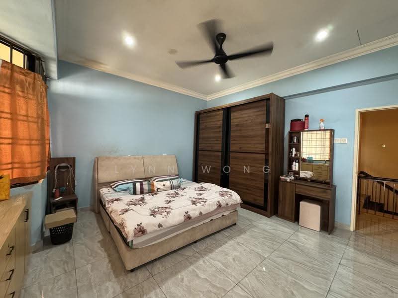 Rumah Teres 2-Tingkat untuk Dijual di Taman Daya (Johor Bahru) - Lynn Wong - Bedroom - PropertyGuru.com.my