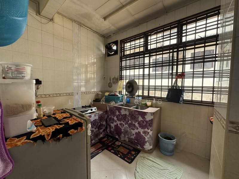 Rumah Teres 2-Tingkat untuk Dijual di Taman Daya (Johor Bahru) - Lynn Wong - Kitchen - PropertyGuru.com.my