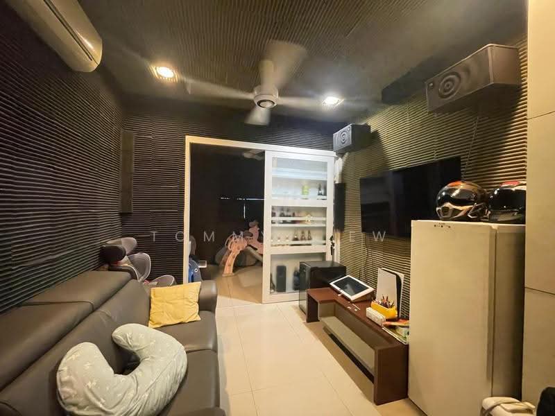 Rumah Berkembar untuk Dijual di Bukit Rahman Putra (Sungai Buloh) - Tommy Liew - Living Room - PropertyGuru.com.my