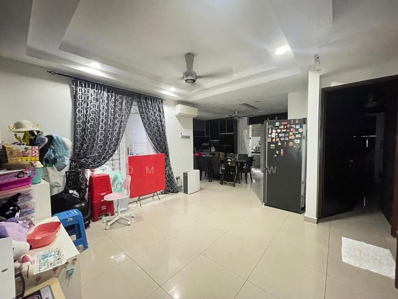 Rumah Berkembar untuk Dijual di Bukit Rahman Putra (Sungai Buloh) - Tommy Liew - Living Room - PropertyGuru.com.my