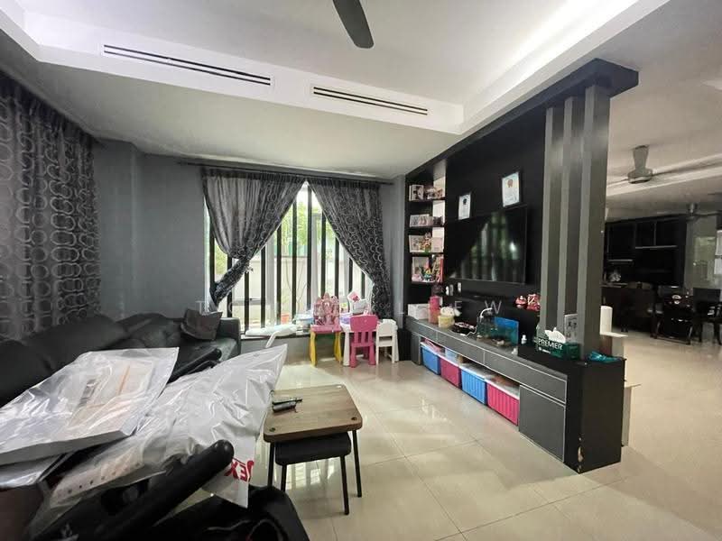 Rumah Berkembar untuk Dijual di Bukit Rahman Putra (Sungai Buloh) - Tommy Liew - Living Room - PropertyGuru.com.my