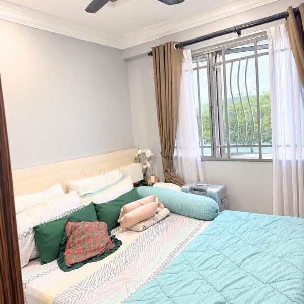 Pangsapuri untuk Dijual di Pangsapuri Suria 1 Batu Kawan - Ann Khor - Bedroom - PropertyGuru.com.my
