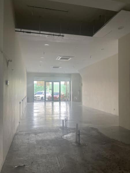 Shop for Rent in Bandar Rimbayu (Telok Panglima Garang) - Geok Bee Chan - Entrance - PropertyGuru.com.my