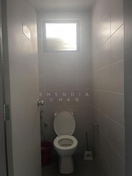 Shop for Rent in Bandar Rimbayu (Telok Panglima Garang) - Geok Bee Chan - Bathroom - PropertyGuru.com.my