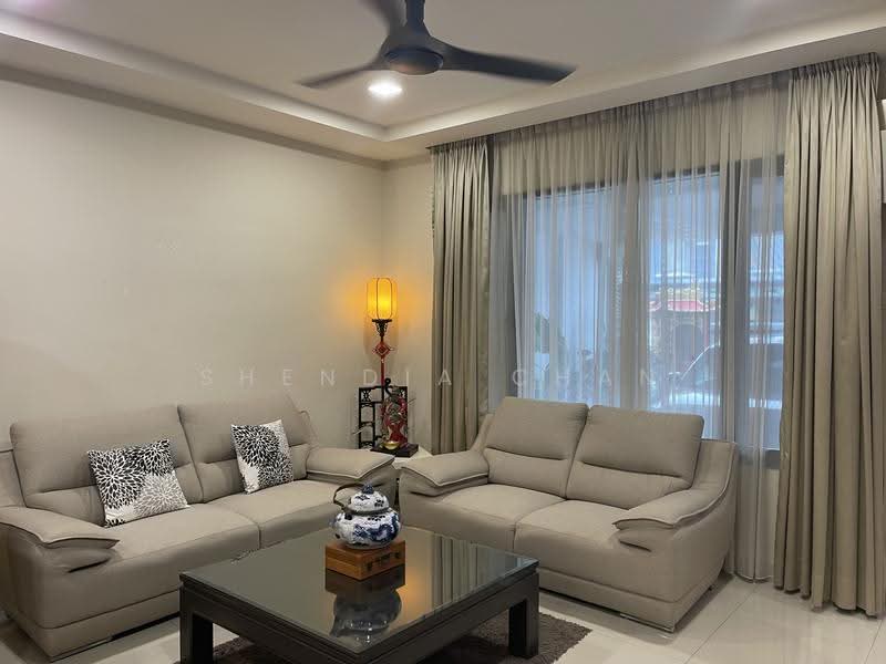 2-storey Terraced House for Sale in Kemuning Utama (Shah Alam) - Geok Bee Chan - Living Room - PropertyGuru.com.my