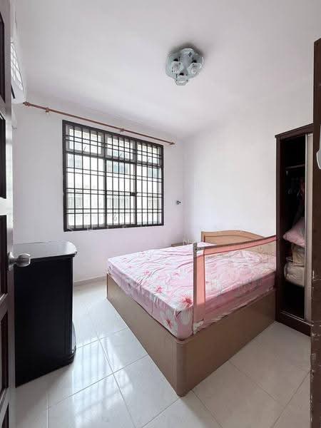 Rumah Flat untuk Dijual di Flat Bukit Indah - Shieh Long Chen - Bedroom - PropertyGuru.com.my