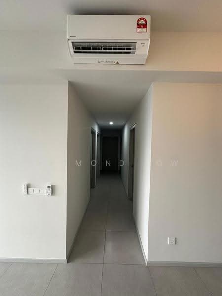 Kediaman Servis untuk Disewa di Melawati : Park One - Desmond Low - Corridor - PropertyGuru.com.my