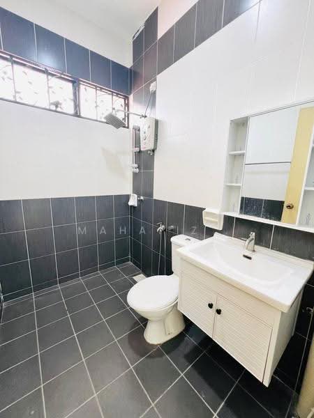 Terraced House for Sale in Bandar Teknologi Kajang (Kajang) - Mahafiz . - Bathroom - PropertyGuru.com.my