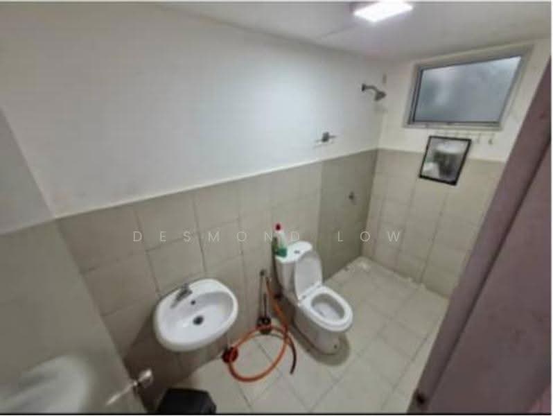 Pangsapuri untuk Disewa di Residensi Razakmas - Desmond Low - Bathroom - PropertyGuru.com.my