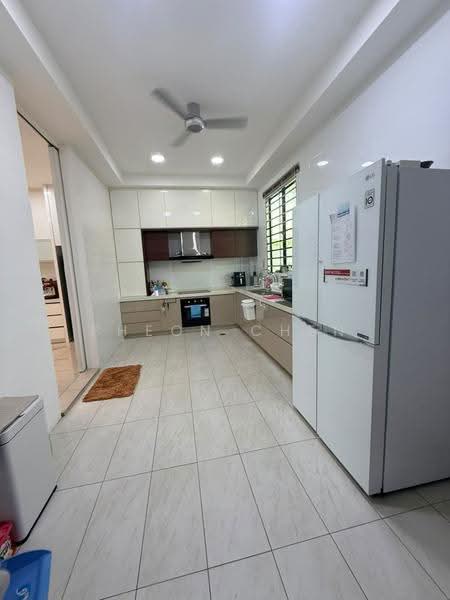 Semi-Detached House for Sale in Kota Kinabalu (Sabah) - Pheon Chen - Kitchen - PropertyGuru.com.my