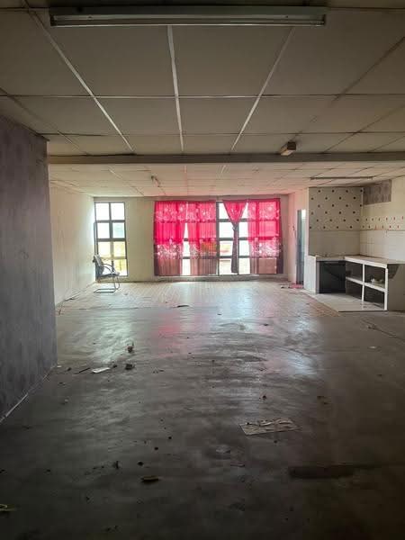 Terrace Factory for Sale in Taman Scientex Pasir Gudang (Pasir Gudang) - Carson . - Interior - PropertyGuru.com.my