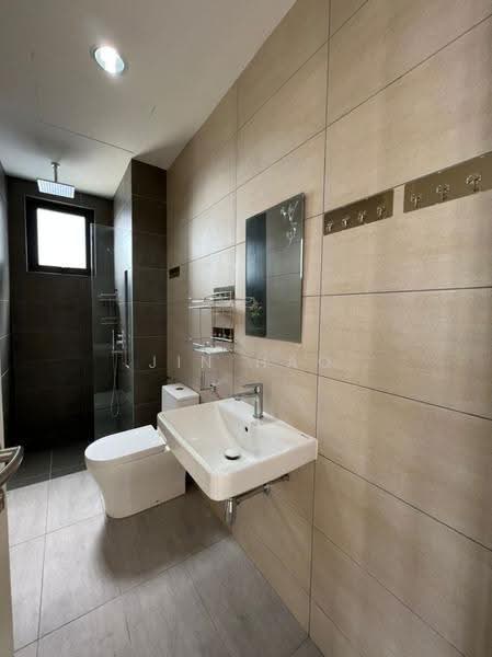 Kediaman Servis untuk Dijual di Sky Meridien - Jin Hao - Bathroom - PropertyGuru.com.my