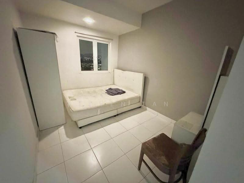 Kondominium untuk Dijual di First Residence (Residensi Unggul) - Kelven Tan - Bedroom - PropertyGuru.com.my