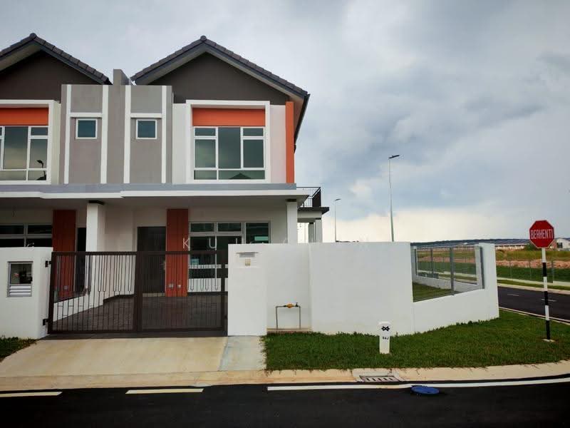 2-storey Terraced House for Sale in Bandar Putra Kulai (Kulai) - Kuu Chin - Exterior - PropertyGuru.com.my
