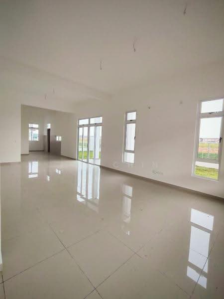 2-storey Terraced House for Sale in Bandar Putra Kulai (Kulai) - Kuu Chin - Living Room - PropertyGuru.com.my
