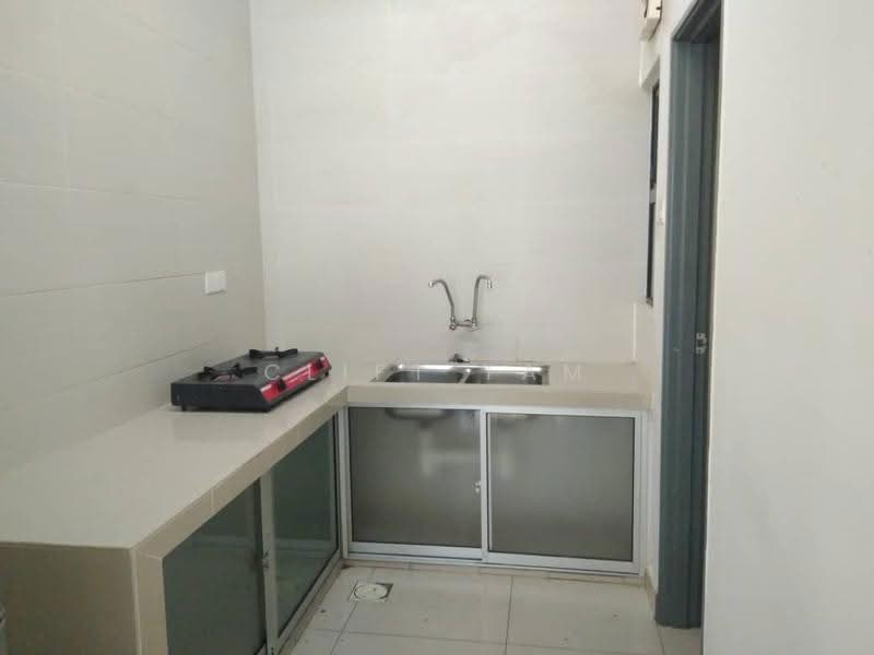 Kediaman Servis untuk Disewa di Amaya Maluri - Clift Tam - Kitchen - PropertyGuru.com.my