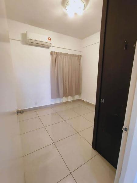 Kondominium untuk Dijual di First Residence (Residensi Unggul) - Kelven Tan - Bedroom - PropertyGuru.com.my