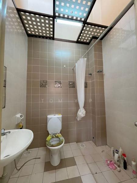 2-storey Terraced House for Sale in Denai Alam (Shah Alam) - Tom Yip - Bathroom - PropertyGuru.com.my