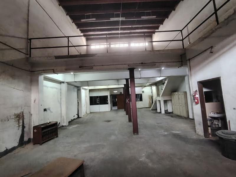 Kilang Teres untuk Dijual di Taman Sungai Besi (Salak South) - Alex Kan - Interior - PropertyGuru.com.my