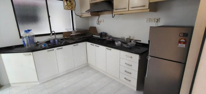 Apartment for Rent at Taman Pekaka Block 31 - Irienne Tang - Kitchen - PropertyGuru.com.my