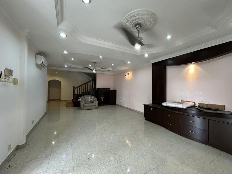 Semi-Detached House for Sale in Usj 11 (Subang Jaya) - Amy Ong - Living Room - PropertyGuru.com.my