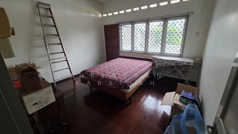 2-storey Terraced House for Sale in Taman Selatan (Klang) - Surendran Karapiah - Bedroom - PropertyGuru.com.my