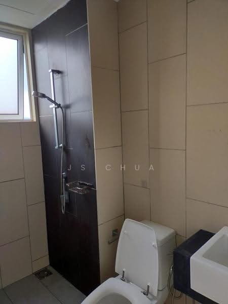 Kondominium untuk Disewa di Vina Residency (Vina Versatile Homes) - JS CHUA - Bathroom - PropertyGuru.com.my
