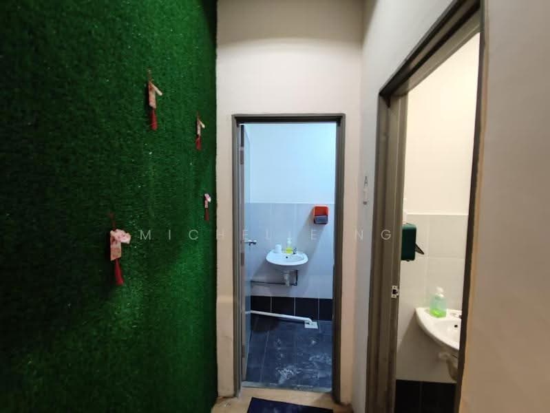 Kedai untuk Disewa di Skudai (Johor) - Michelle Ng - Bathroom - PropertyGuru.com.my