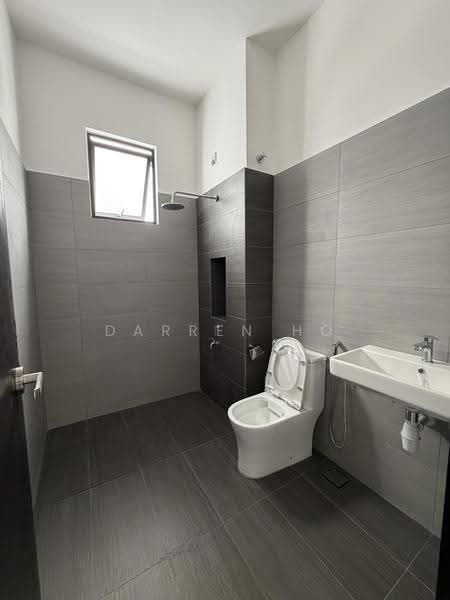 2-storey Terraced House for Sale in Taman Impian Emas (Skudai) - Darren Ho - Bathroom - PropertyGuru.com.my