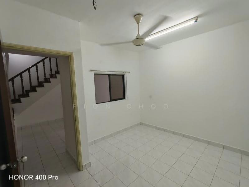 1.5-storey Terraced House for Rent in Taman Perling (Perling) - Fion Choo - PropertyGuru.com.my