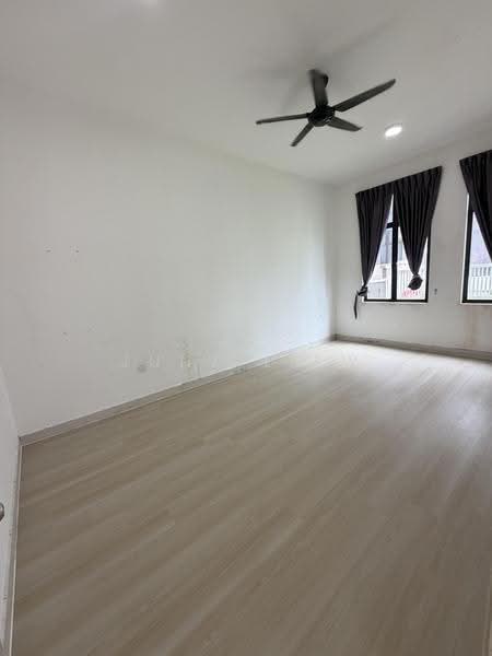 Rumah Berkembar untuk Dijual di Taman Pulai Hijauan (Skudai) - Junz Liew - PropertyGuru.com.my
