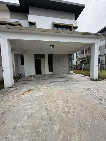 Rumah Berkembar untuk Dijual di Taman Pulai Hijauan (Skudai) - Junz Liew - PropertyGuru.com.my