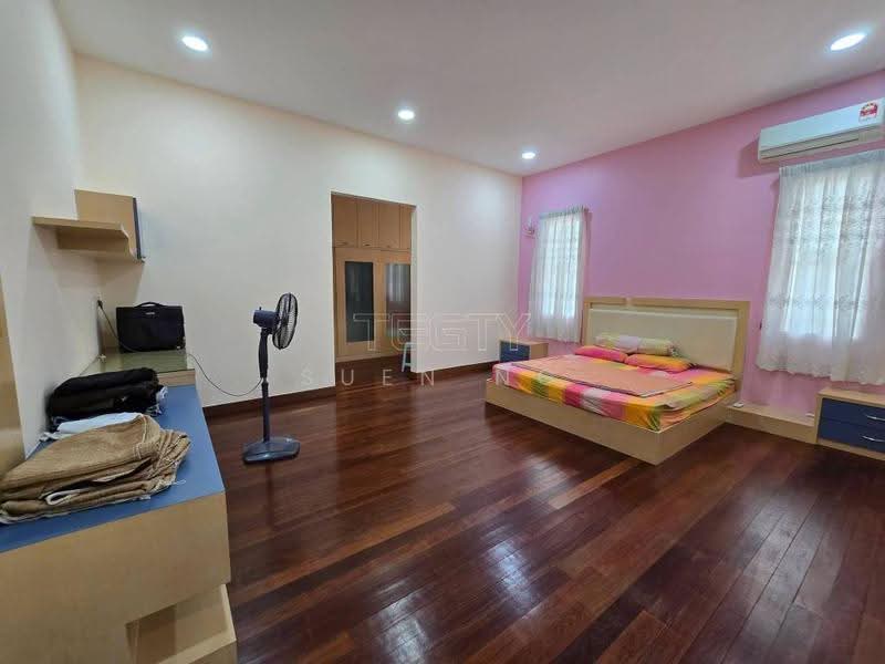 Bungalow House untuk Dijual di Klang (Selangor) - Suen Ng - Bedroom - PropertyGuru.com.my