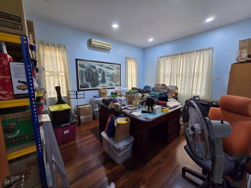 Bungalow House untuk Dijual di Klang (Selangor) - Suen Ng - Study - PropertyGuru.com.my
