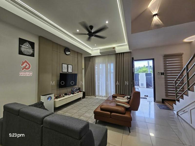 3-storey Terraced House for Sale in Penampang (Sabah) - Moon Chang - Living Room - PropertyGuru.com.my