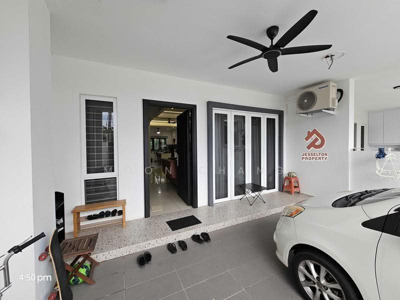 3-storey Terraced House for Sale in Penampang (Sabah) - Moon Chang - Entrance - PropertyGuru.com.my