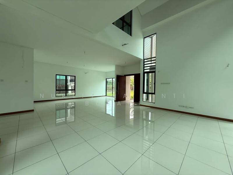 Bungalow House for Sale in Subang Bestari (Shah Alam) - Nurliyana Binti Busari - Living Room - PropertyGuru.com.my