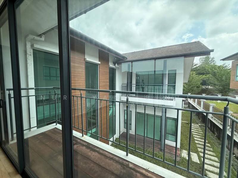 Bungalow House for Sale in Subang Bestari (Shah Alam) - Nurliyana Binti Busari - PropertyGuru.com.my