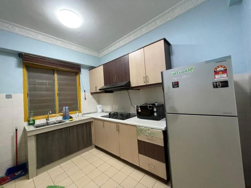 Apartment for Rent at Pangsapuri Sri Cempaka - San MC - Kitchen - PropertyGuru.com.my