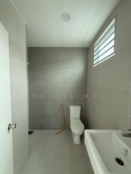 Rumah Teres untuk Dijual di Bandar Sri Sendayan (Negeri Sembilan) - Ong Jia Hui - Bathroom - PropertyGuru.com.my