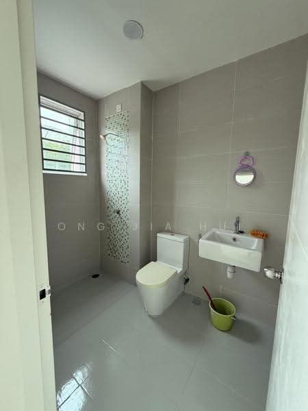 Rumah Teres untuk Dijual di Bandar Sri Sendayan (Negeri Sembilan) - Ong Jia Hui - Bathroom - PropertyGuru.com.my