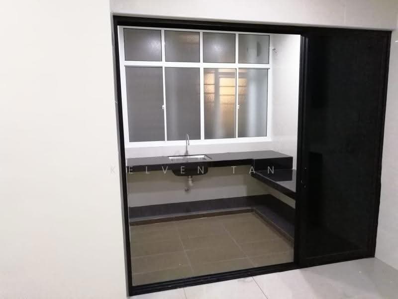 Kondominium untuk Dijual di First Residence (Residensi Unggul) - Kelven Tan - Kitchen - PropertyGuru.com.my