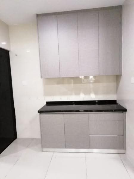 Kondominium untuk Dijual di First Residence (Residensi Unggul) - Kelven Tan - Kitchen - PropertyGuru.com.my