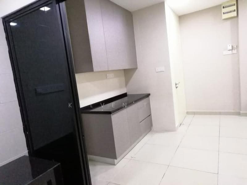 Kondominium untuk Dijual di First Residence (Residensi Unggul) - Kelven Tan - Kitchen - PropertyGuru.com.my