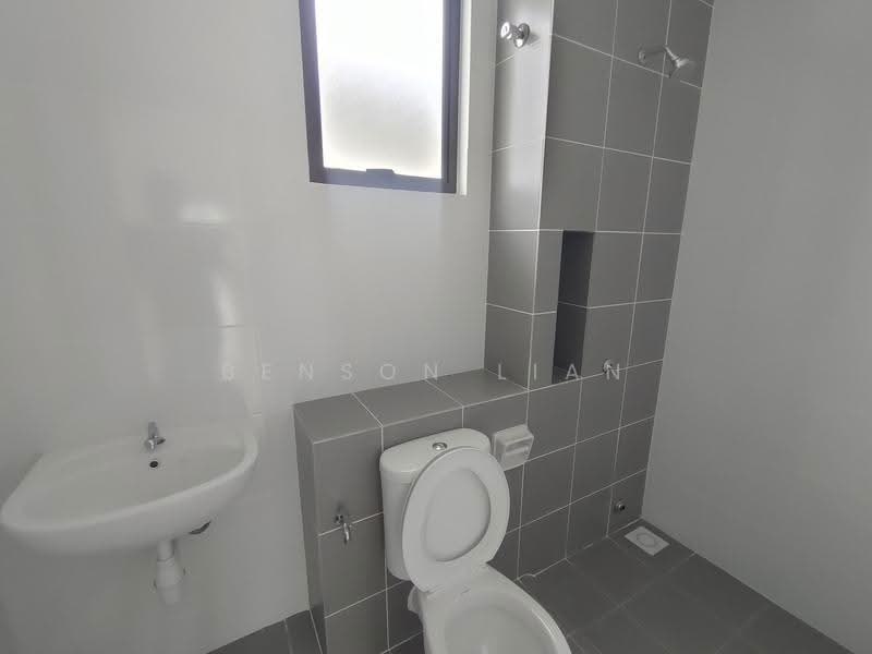 Terraced House for Rent in Eco Grandeur (Puncak Alam) - Benson Lian - Bathroom - PropertyGuru.com.my
