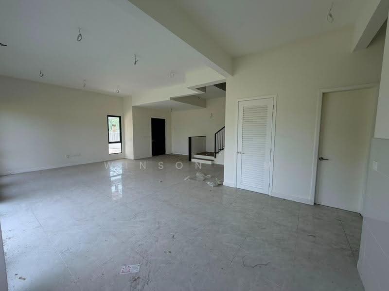 Rumah Berkembar untuk Dijual di Sungai Buloh (Selangor) - Winson Tam - Living Room - PropertyGuru.com.my
