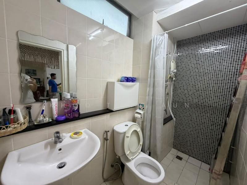 Kondominium untuk Dijual di All Seasons Park - Khoo Teng Aun - Bathroom - PropertyGuru.com.my